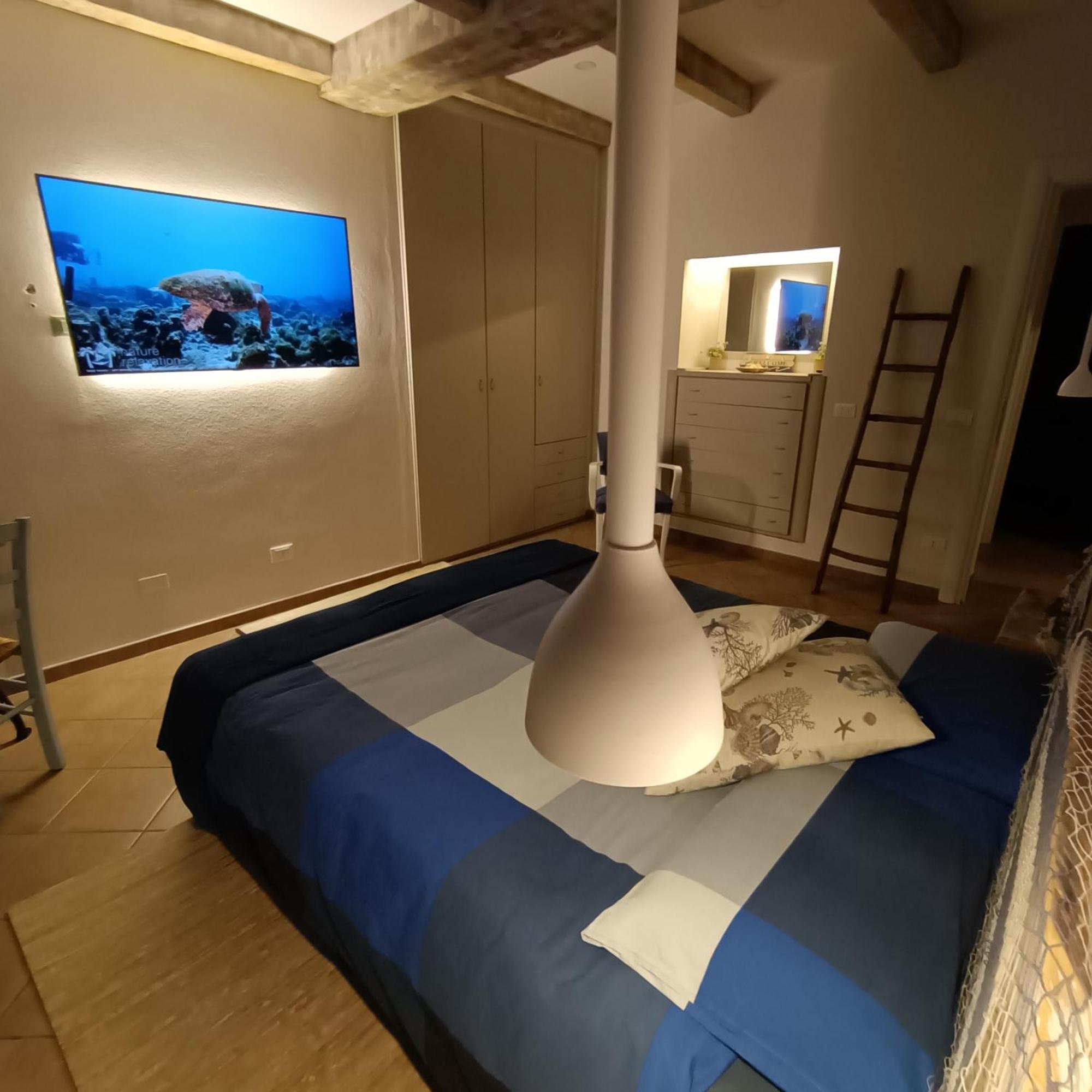 Chez Luis Apartment Imperia Room photo
