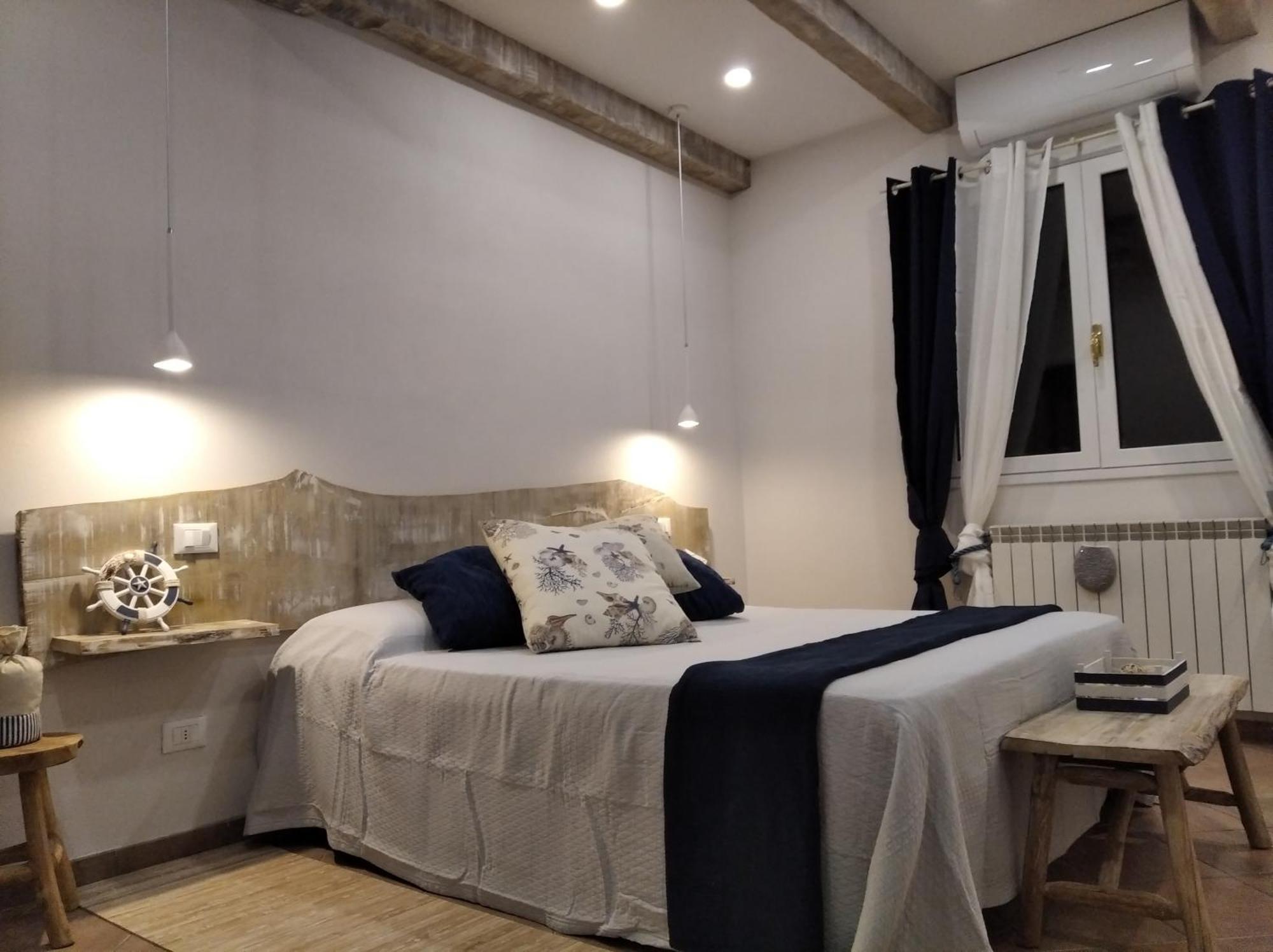 Chez Luis Apartment Imperia Room photo