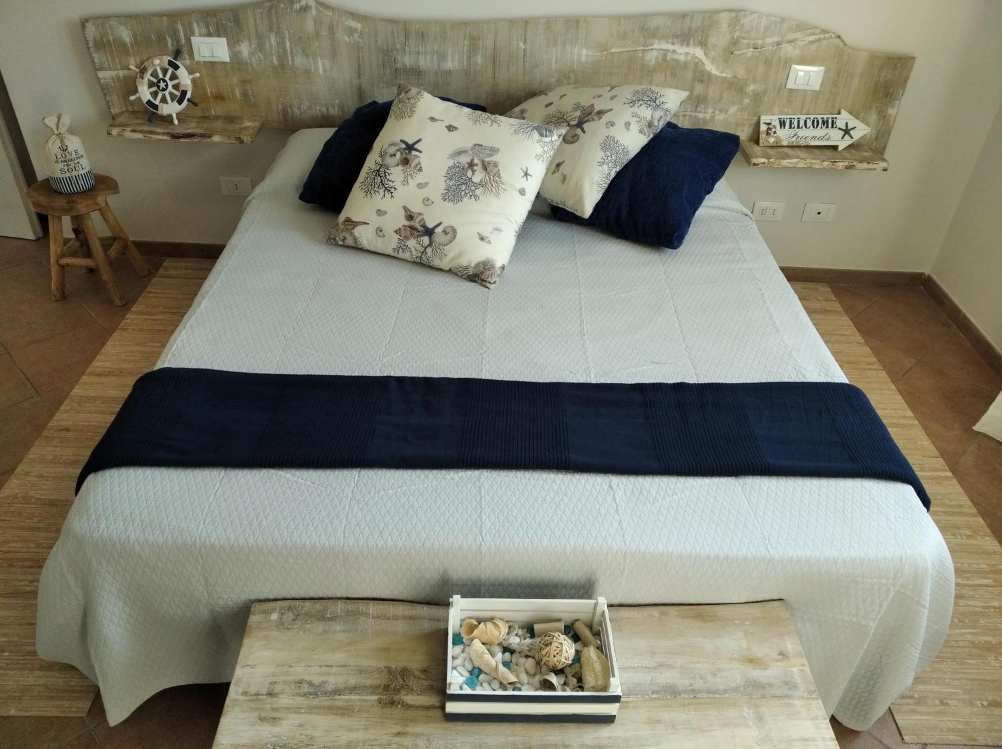 Chez Luis Apartment Imperia Room photo
